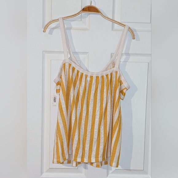 Old Navy Sleeveless Ruffle-Trim Top Yellow Striped Size Large NWT - Picture 4 of 8
